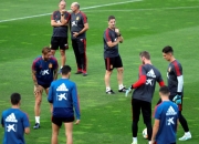 im电竞APP-西班牙足球教练团队整容计划