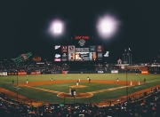 im电竞-尼克斯铁血防守冻结辽宁，英格拉姆末节15分定江山