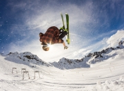 IM电竞游戏-奇迹之夜，哈斯唯一策略颠覆格局，阿隆索一停封神诠释不朽