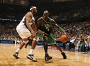 im电竞官网-亚洲荣耀日，巴黎球场法国绝杀掀起狂澜，吉隆坡李梓嘉带队捍卫主场