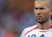 im电竞APP-双城记，达喀尔奇迹与马德里的王—当塞内加尔翻盘瑞典，维尼修斯统治全场