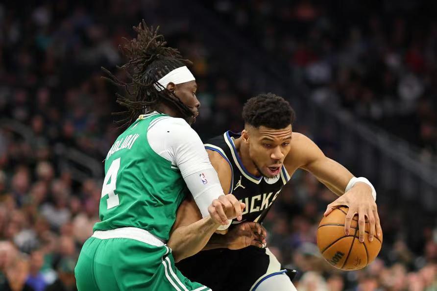 雄鹿力克凯尔特人，字母哥砍下30分