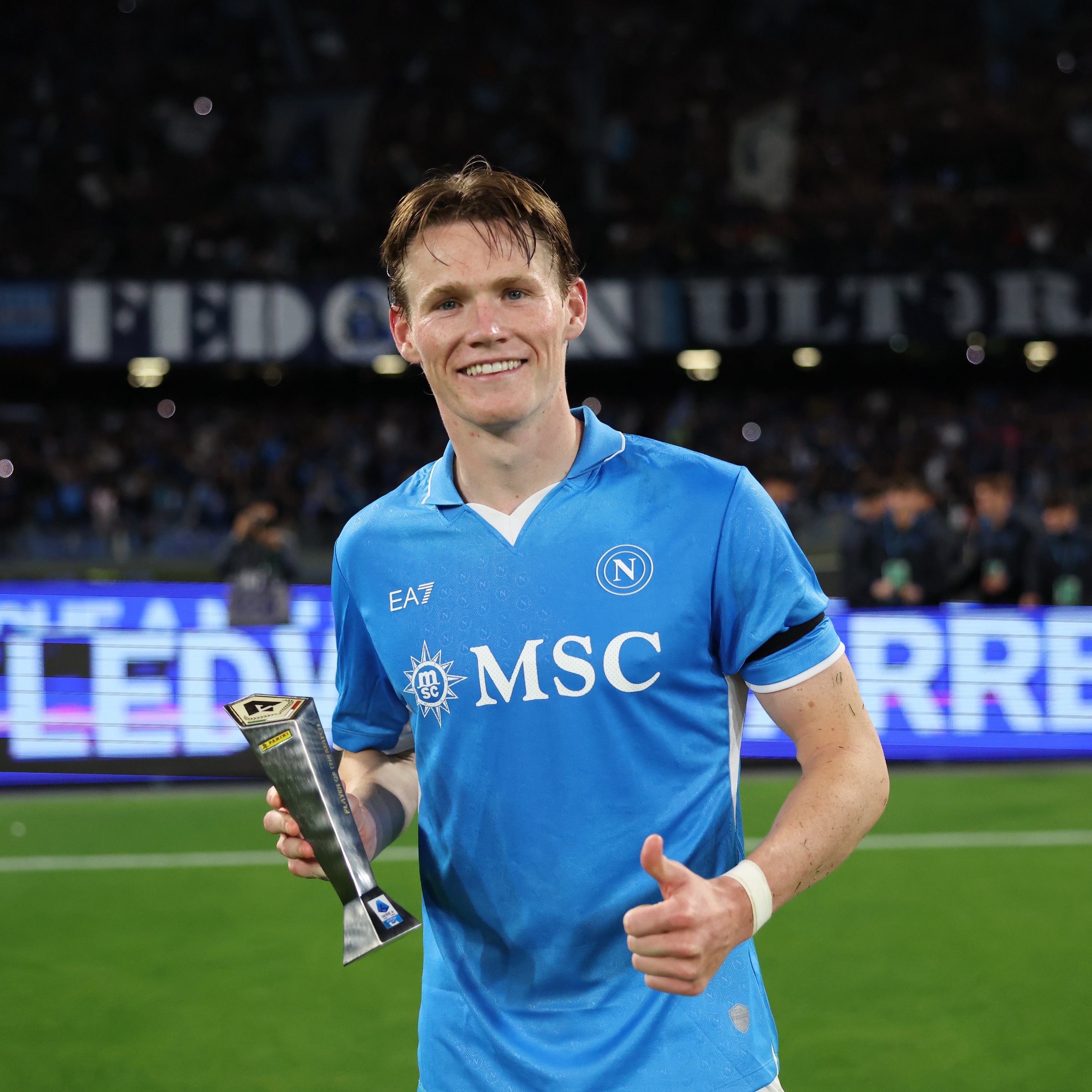 那不勒斯主场连胜，稳步追赶领先者