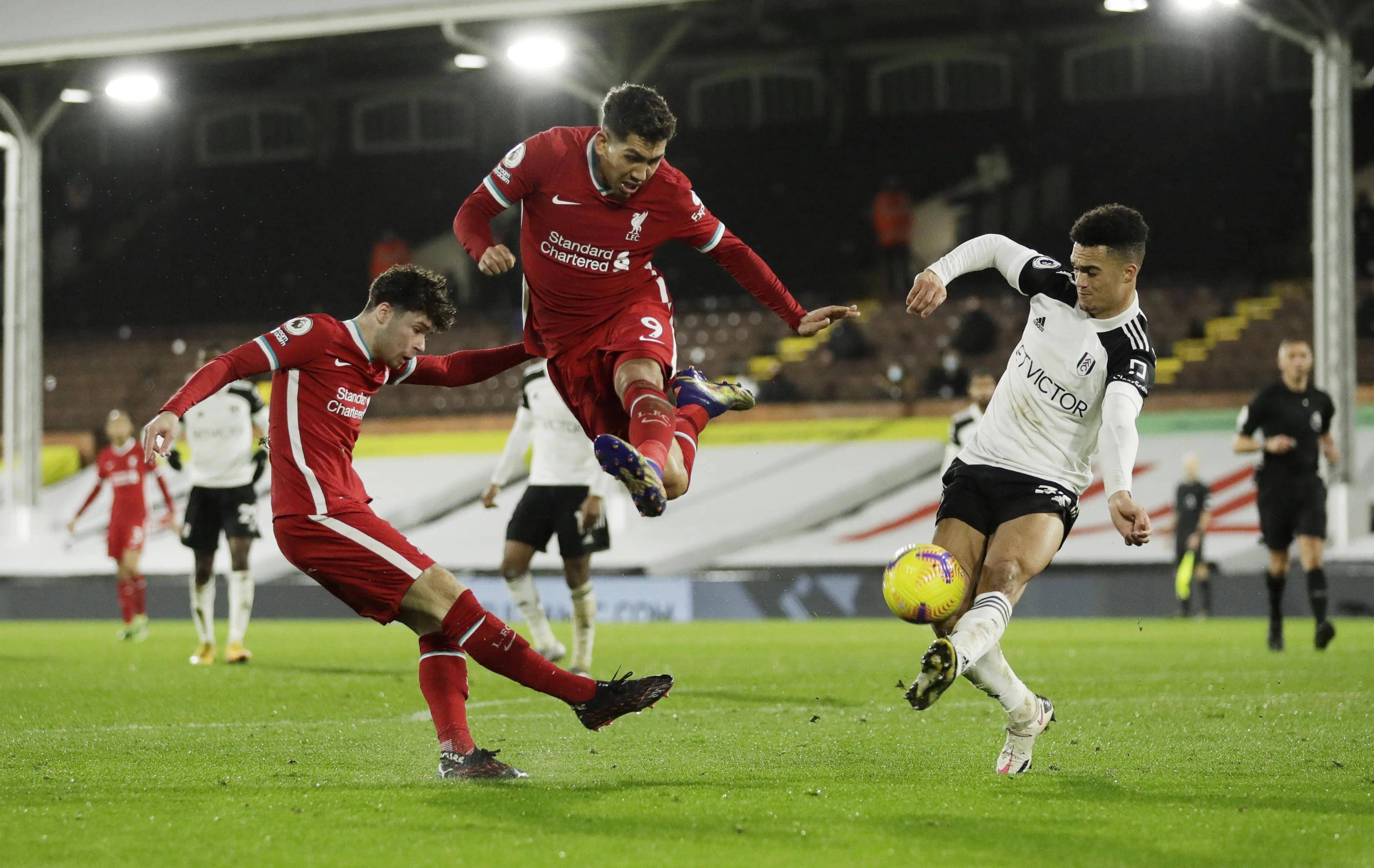 包含富勒姆连续遭遇挫折，球队士气低落的词条