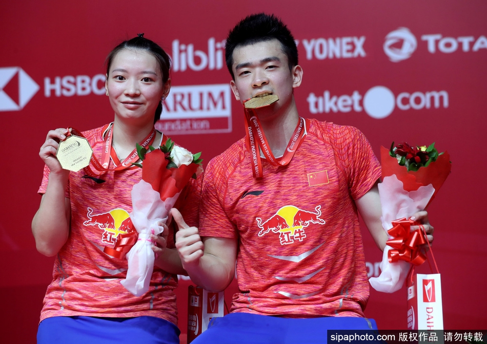 关于韩国队险胜印尼队，郑思维刷新纪录的信息