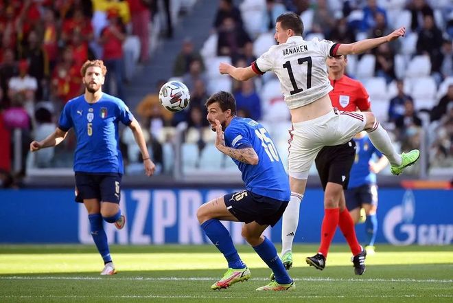 包含摩洛哥碾压塞维利亚，奥亚尔萨瓦尔关键制胜的词条